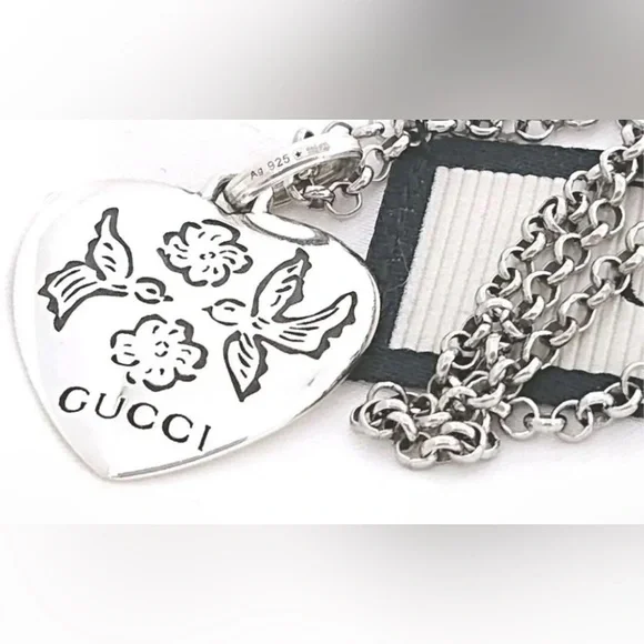 𝙶𝚞𝚌𝚌𝚒 𝚁𝚊𝚛𝚎 𝙱𝚕𝚒𝚗𝚍 𝚏𝚘𝚛 𝙻𝚘𝚟𝚎 𝙱𝚒𝚛𝚍 𝙵𝚕𝚘𝚠𝚎𝚛 𝙴𝚢𝚎 𝚂𝚝𝚎𝚛𝚕𝚒𝚗𝚐 𝚂𝚒𝚕𝚟𝚎𝚛 𝙷𝚎𝚊𝚛𝚝 𝙽𝚎𝚌𝚔𝚕𝚊𝚌𝚎 - Picture 5 of 6